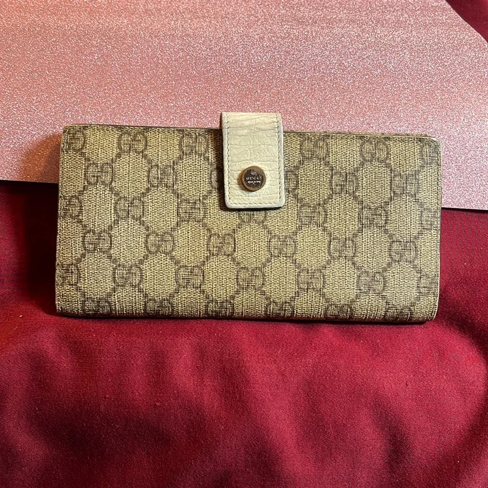 Gucci Long Wallet in Beige with Brown Logo - Picture 1 of 9